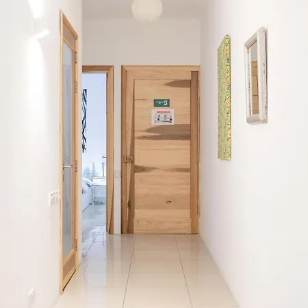 15 Min Walk To Center St Julians Apartment