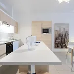 Апартаменты 15 Min Walk To Center St Julians Сент Джулианс