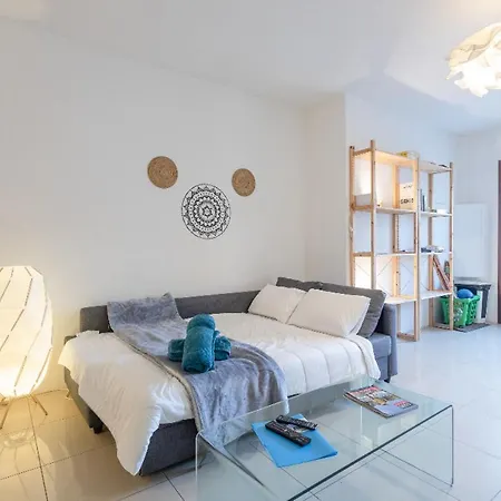 15 Min Walk To Center St Julians Appartamento San Giuliano