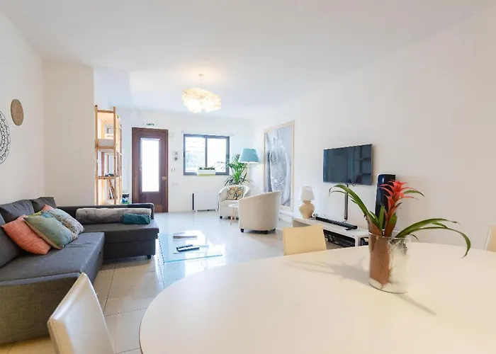 15 Min Walk To Center St Julians Сент Джулианс