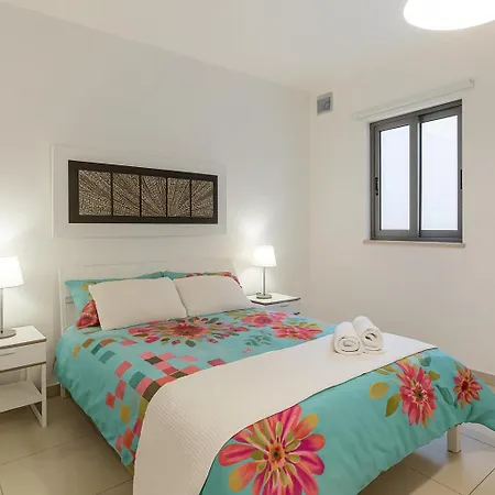 Daire 15 Min Walk To Center St Julians *