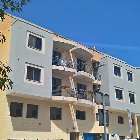 Daire 15 Min Walk To Center St Julians *