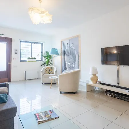 15 Min Walk To Center St Julians Апартаменты *