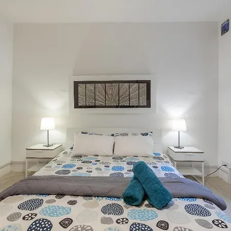 Апартаменты 15 Min Walk To Center St Julians *