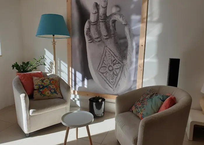 15 Min Walk To Center St Julians *