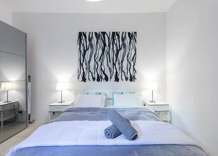 15 Min Walk To Center St Julians Saint Julian's