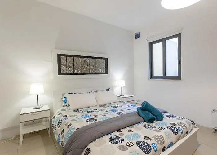 15 Min Walk To Center St Julians Saint Julian's